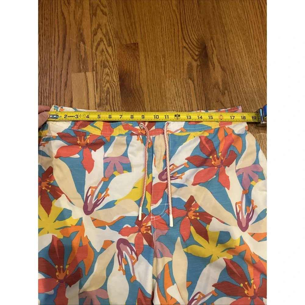 Johnnie O Men's Swim Trunks Multicolored All Over Floral Print Size XL